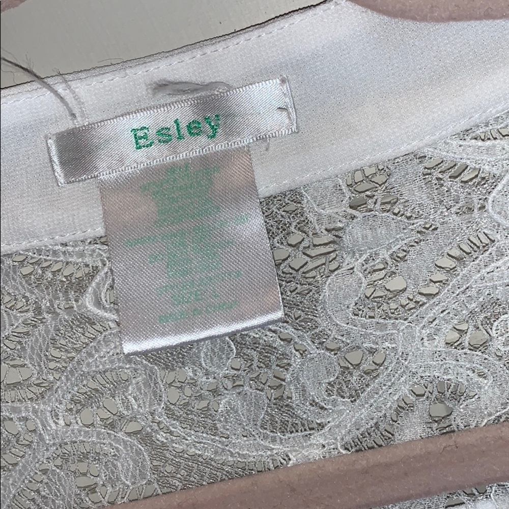Altar’d State Blouse - Picture 4 of 6